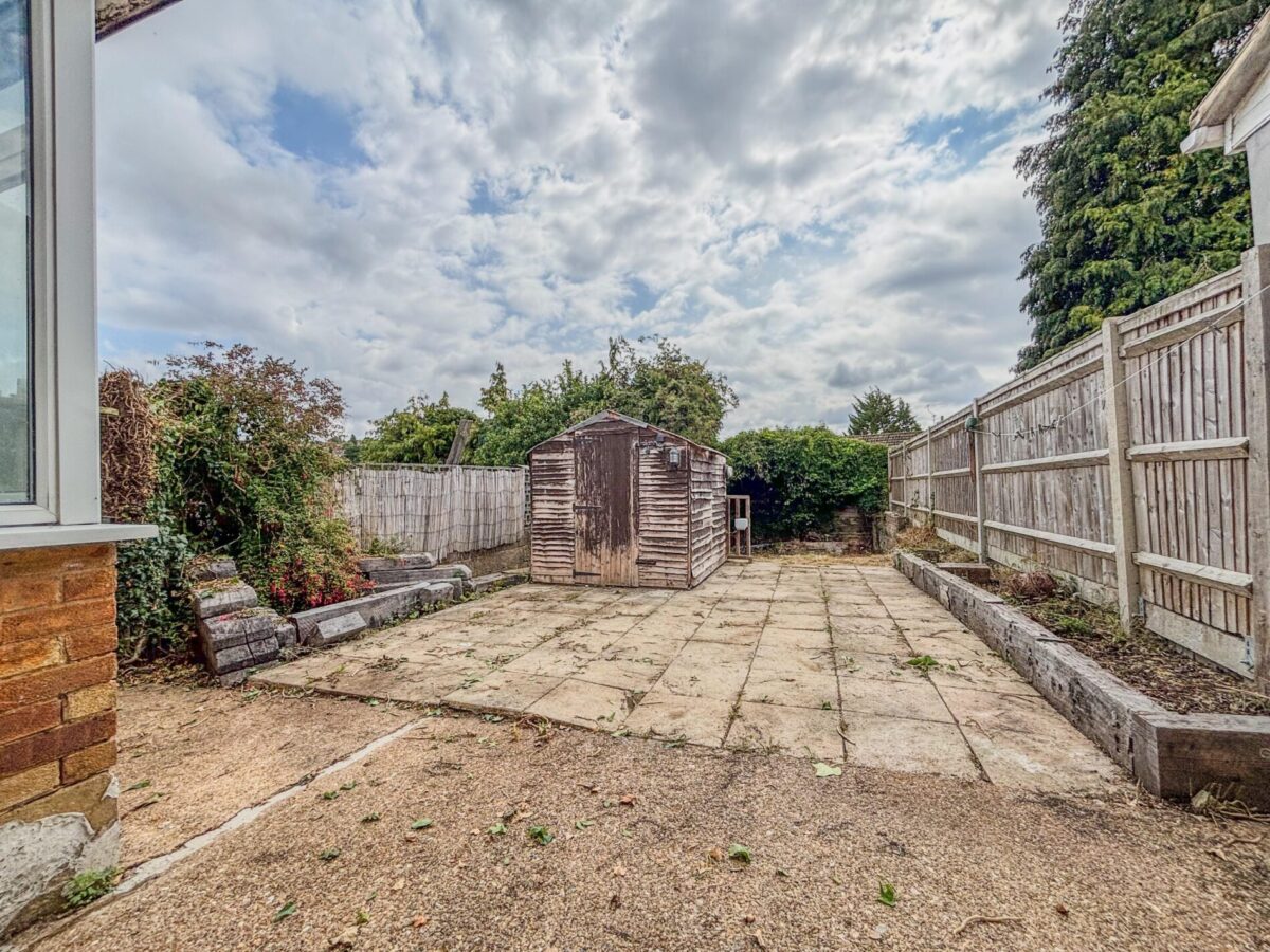 Refurbished 4 Bedroom House To Let - HP13