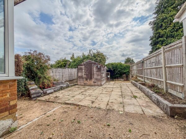 Refurbished 4 Bedroom House To Let - HP13