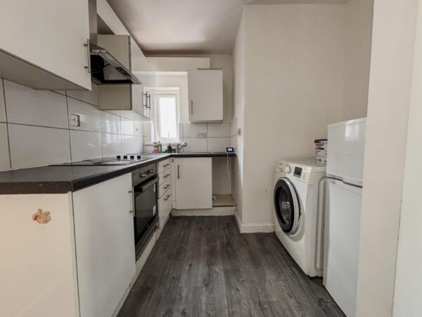 3 Bedroom Flat To Let - High Wycombe