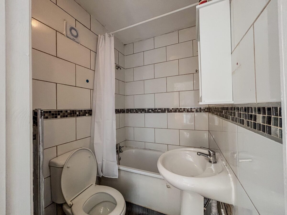 3 Bedroom Flat To Let - High Wycombe