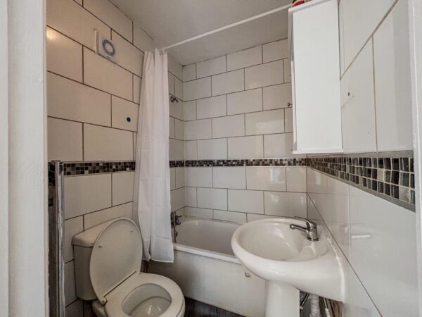 3 Bedroom Flat To Let - High Wycombe