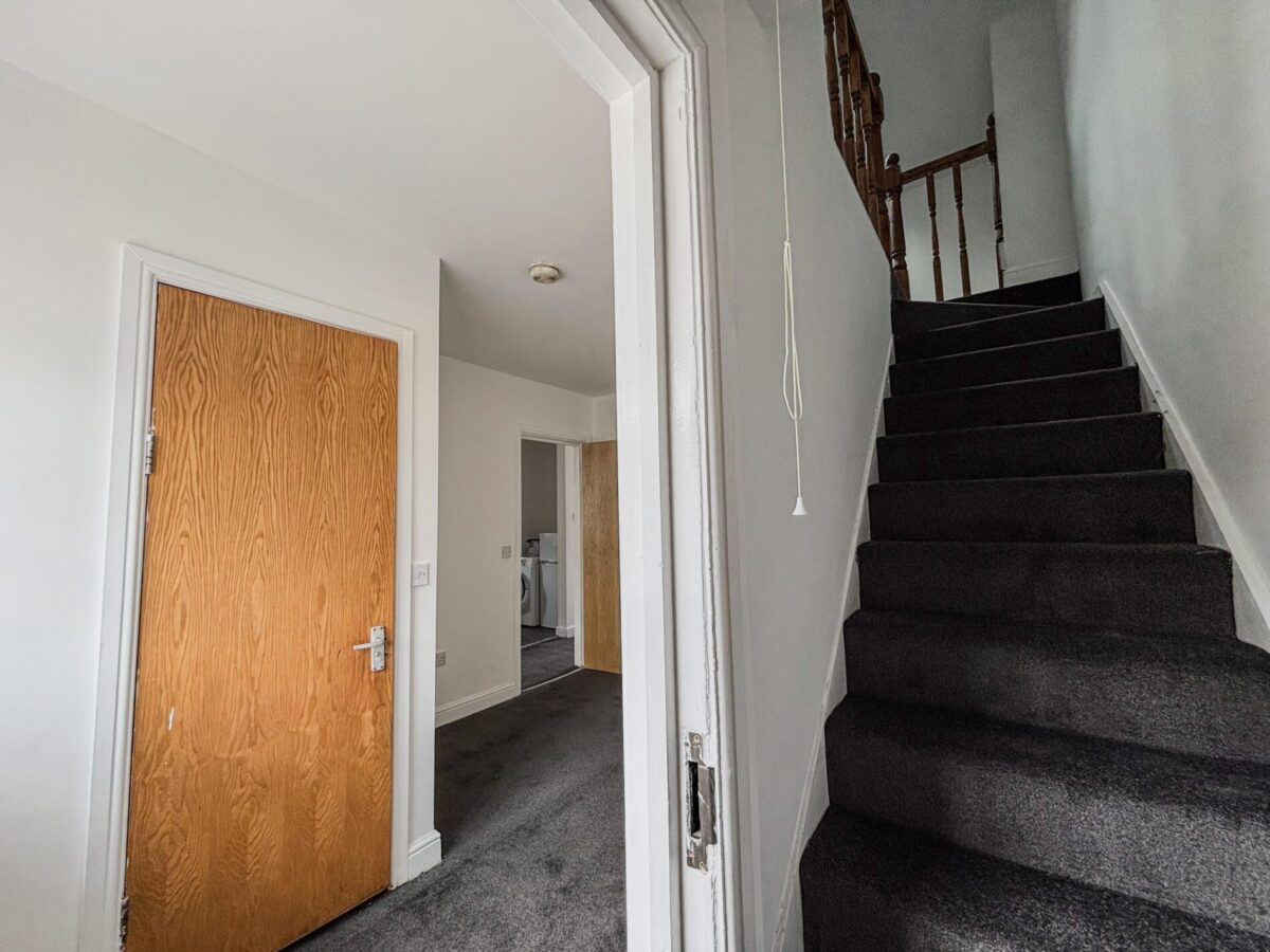 3 Bedroom Flat To Let - High Wycombe