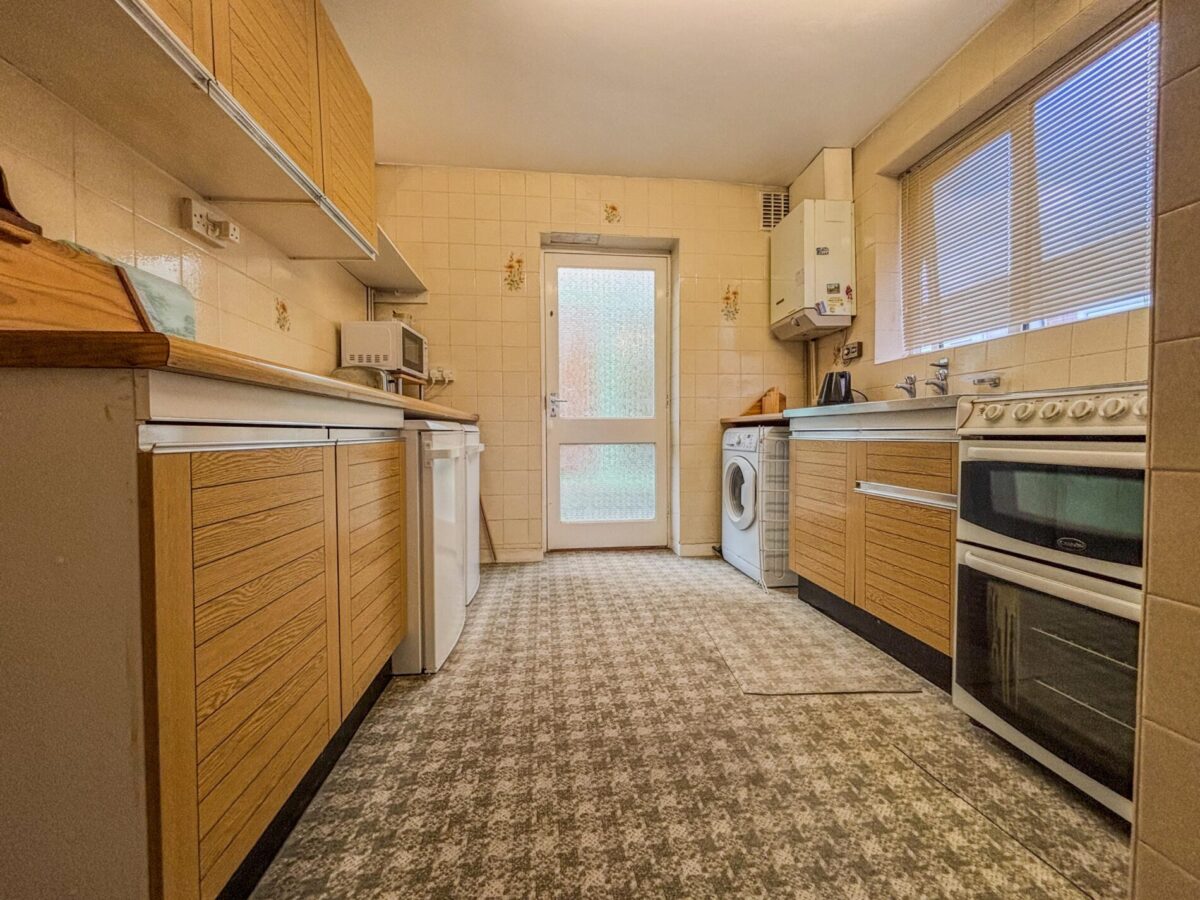 3/4 Bedroom House To Let - HP12