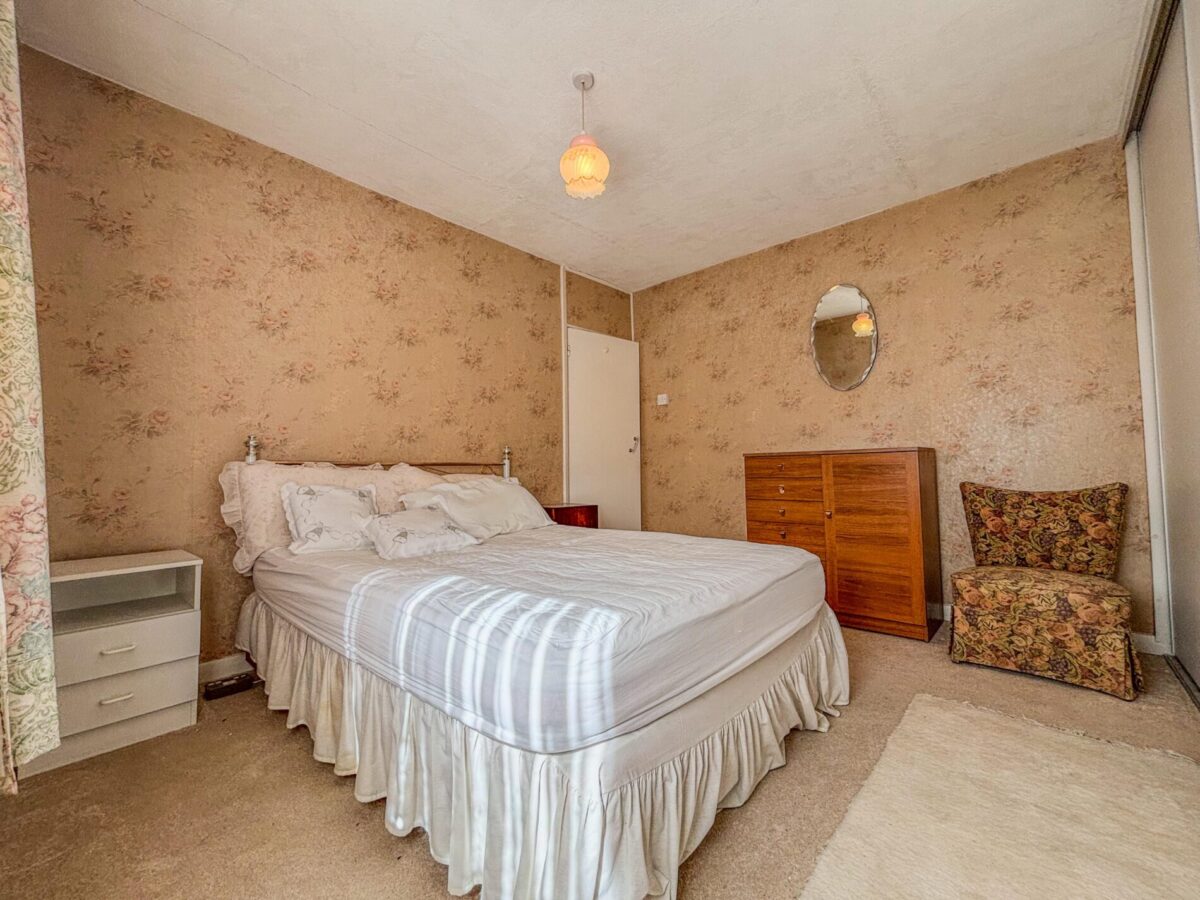 3/4 Bedroom House To Let - HP12