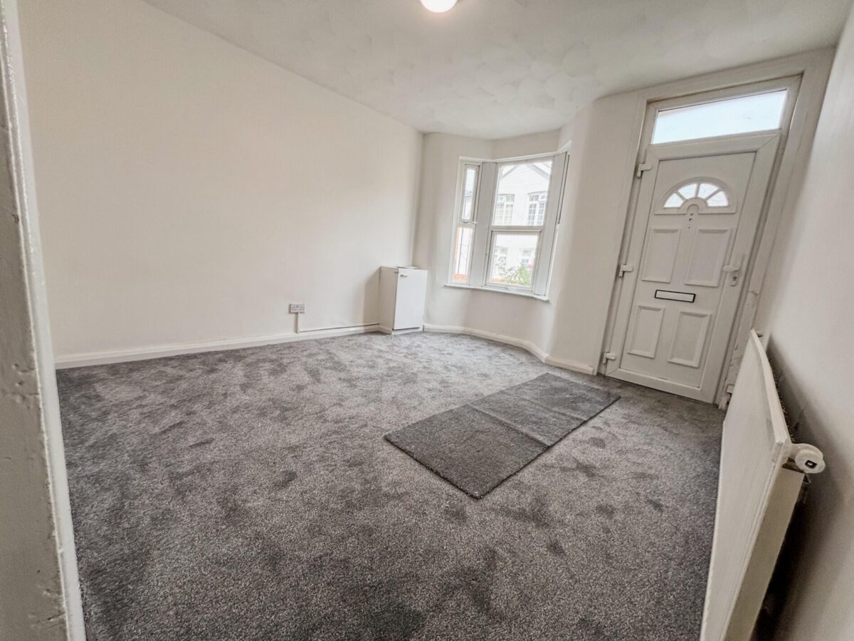 3 Bedroom House To Let - HP11
