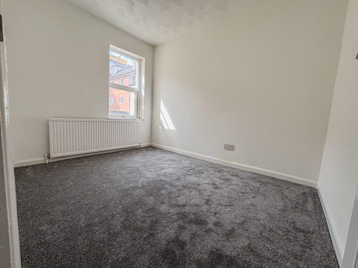 3 Bedroom House To Let - HP11