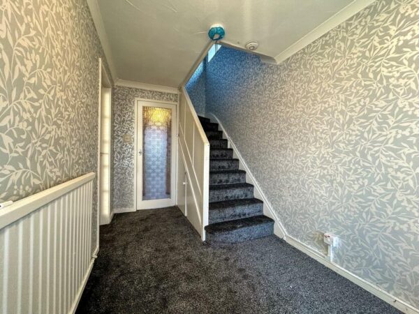 3 Bedroom House To Let - HP13