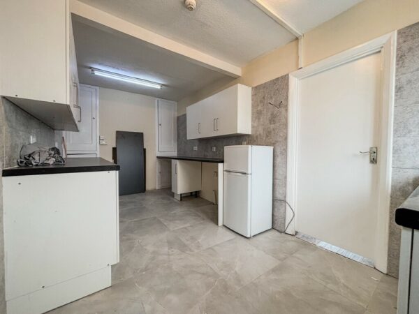 4 Bedroom House To Let - HP13
