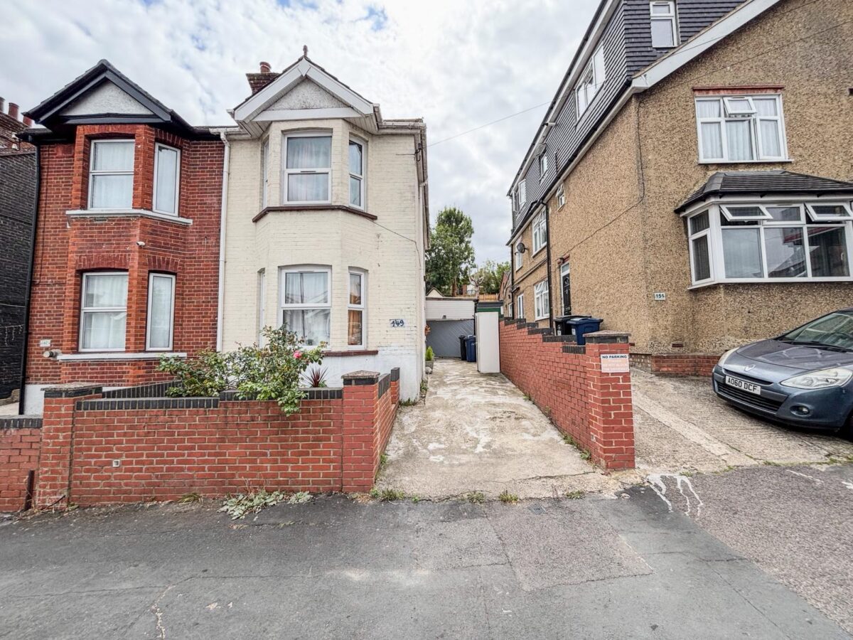 3/4 Bedroom House To Let - High Wycombe
