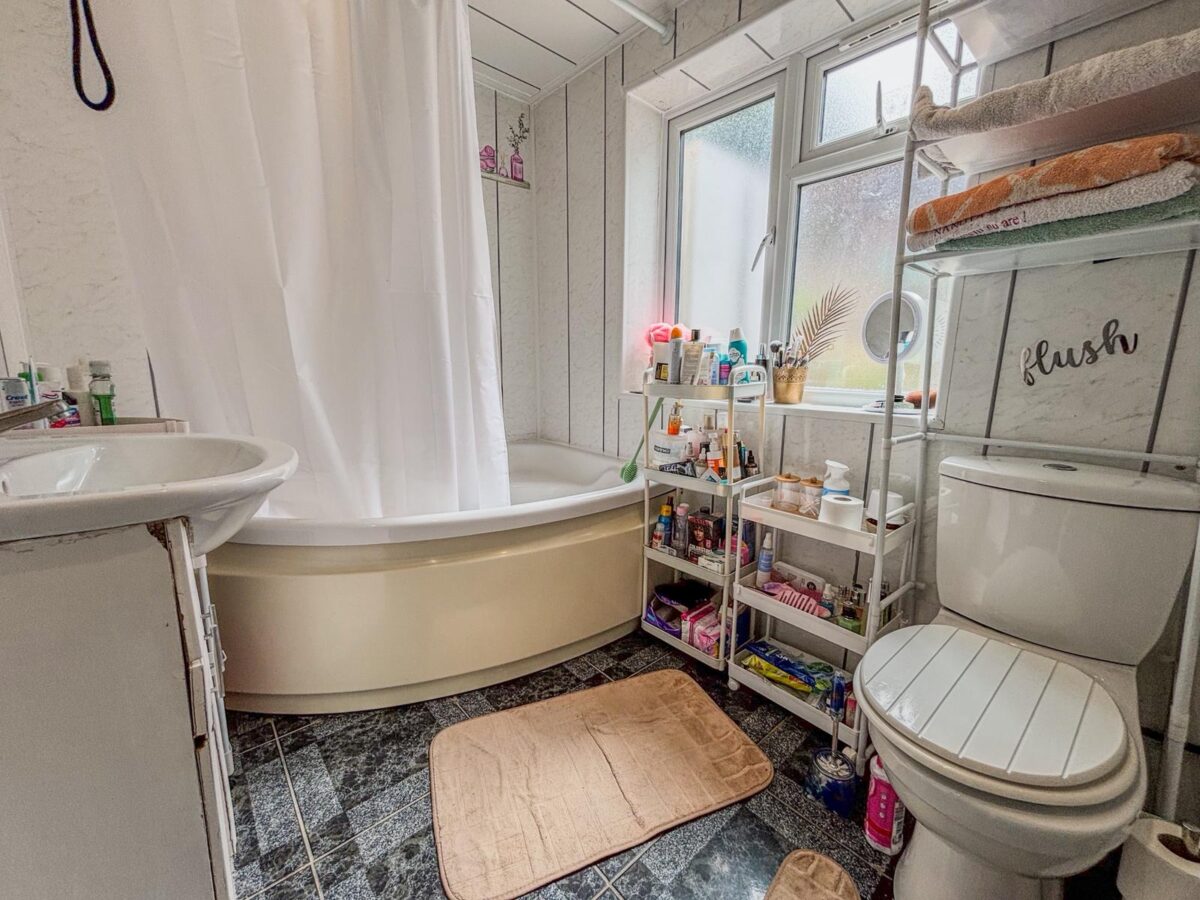 3/4 Bedroom House To Let - High Wycombe