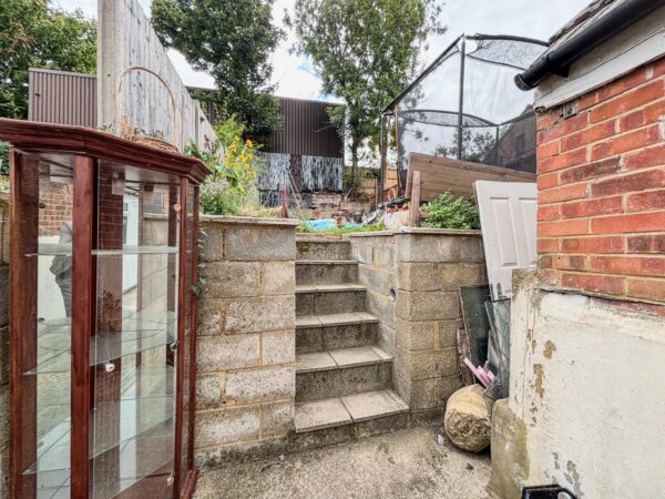 3/4 Bedroom House To Let - High Wycombe