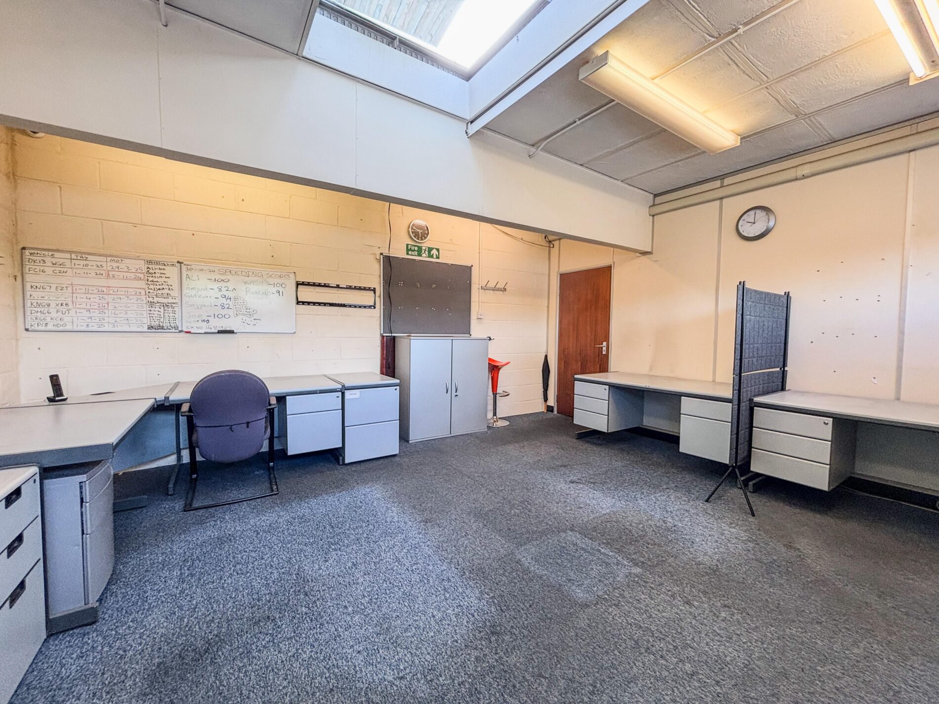 Commercial Offices To Let - HP12