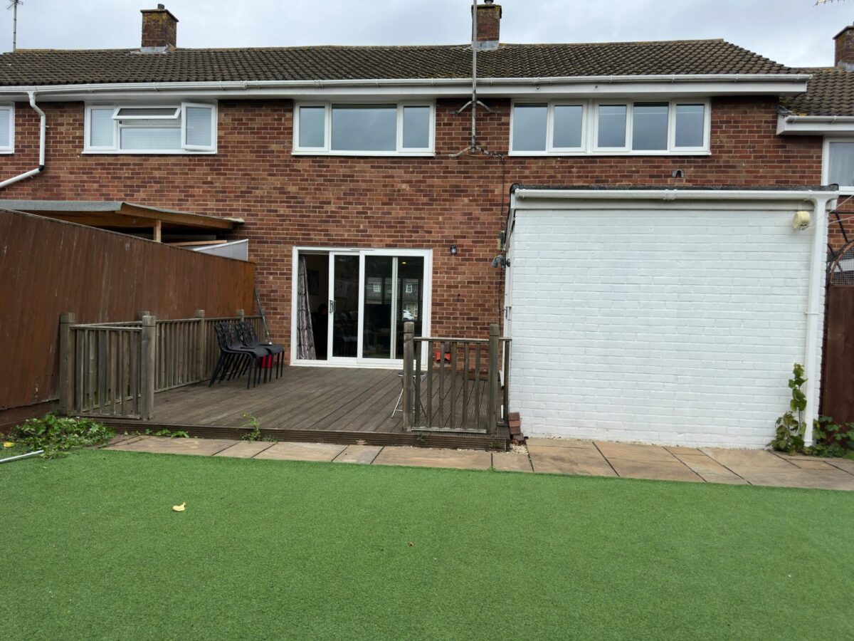 Furnished 4 Bedroom House To Let - HP19