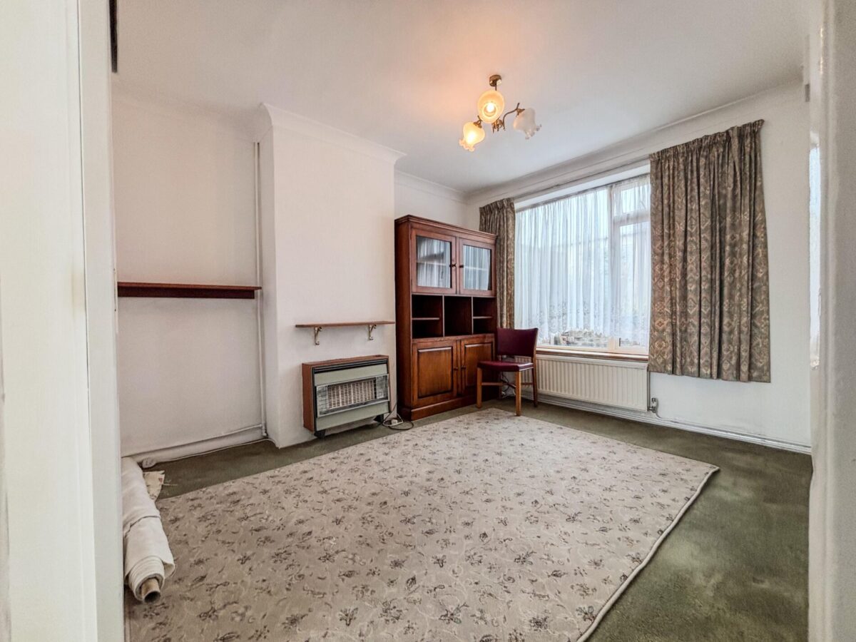 3/4 Bedroom House To Let - HP12