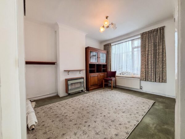 3/4 Bedroom House To Let - HP12