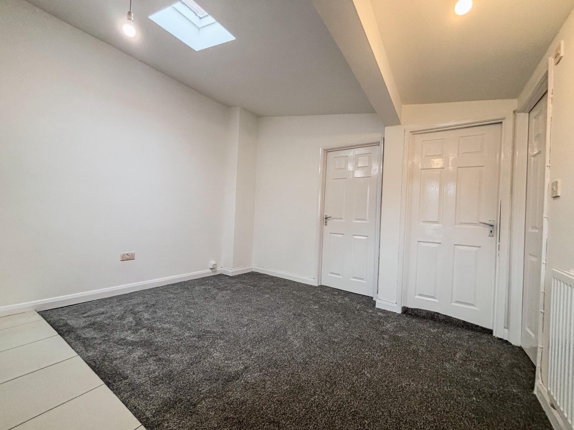 2 Bedroom Flat To Let - HP11