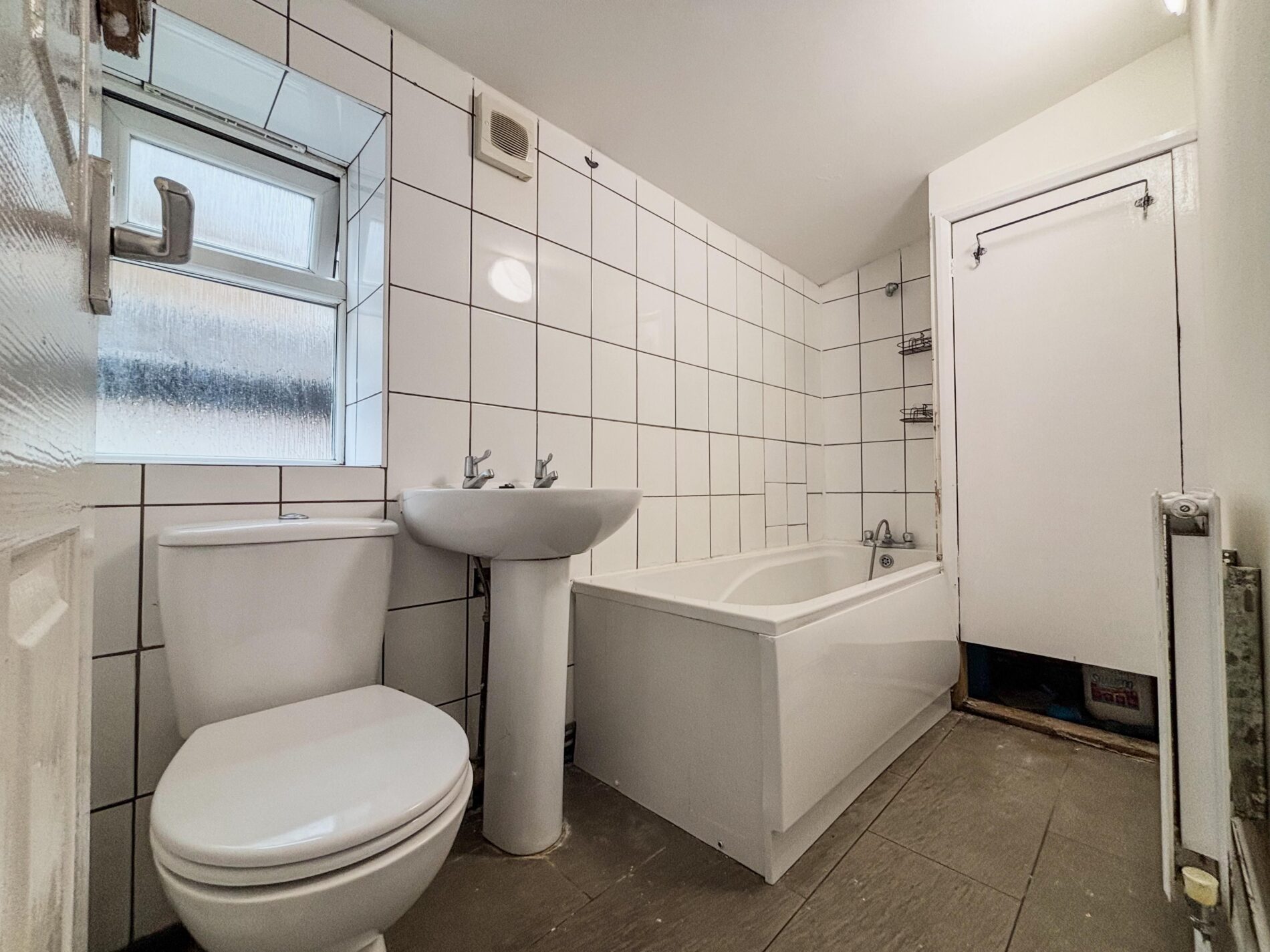 2 Bedroom Flat To Let - HP11