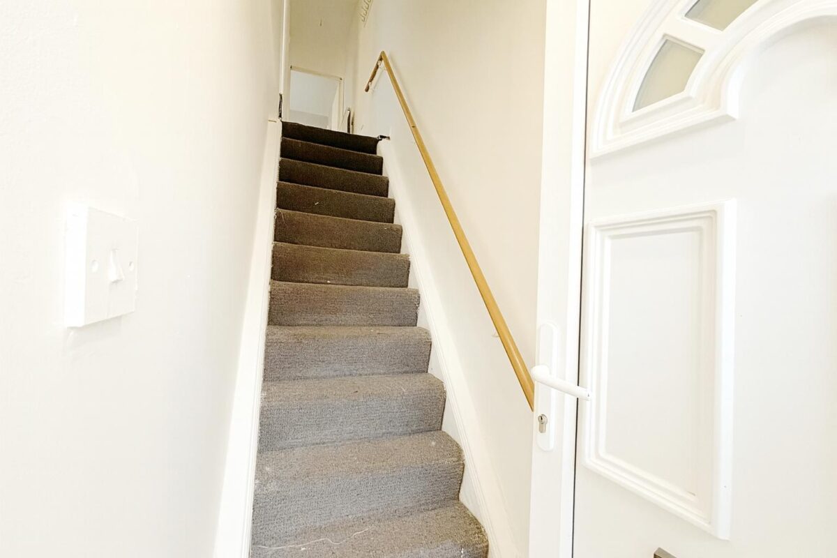 2 Bedroom Flat To Let - HP12