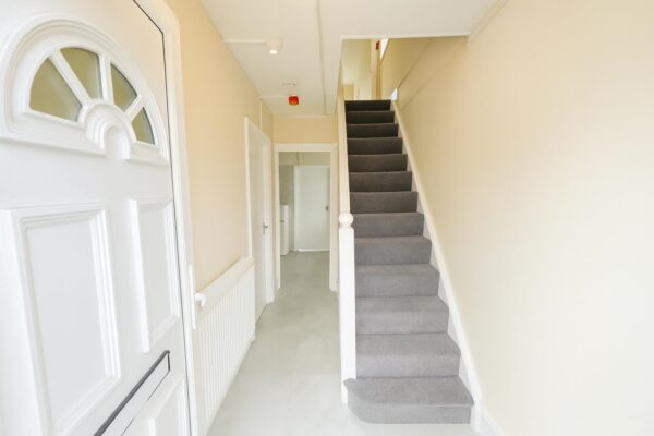 5 Bedroom House To Let - HP13