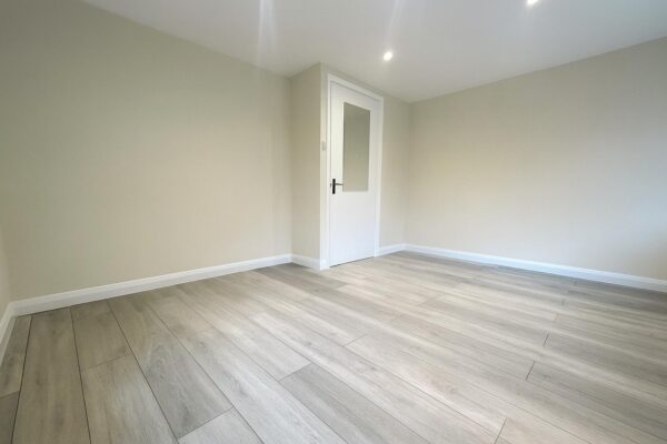 1 Bedroom Flat To Let - HP12