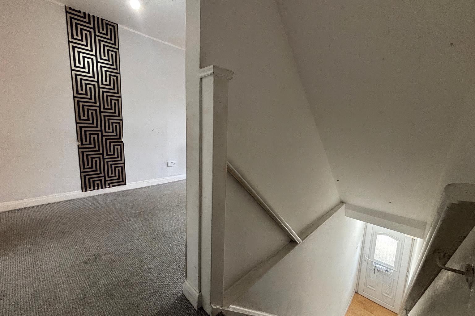 1 Bedroom Flat To Let - HP12