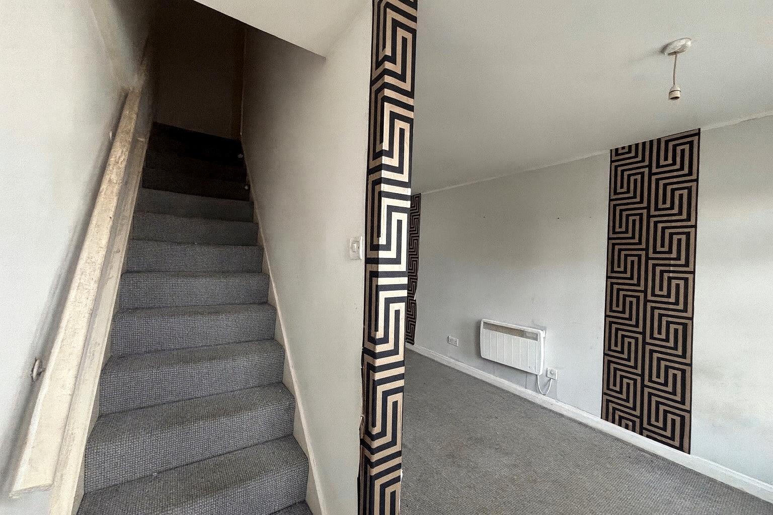 1 Bedroom Flat To Let - HP12