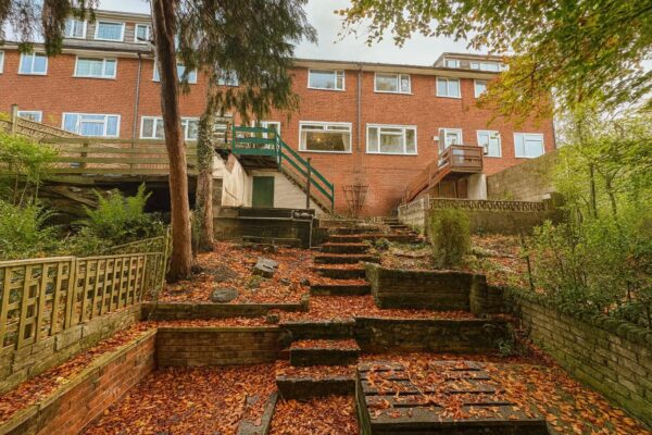 3/4 Bedroom House To Let - HP12