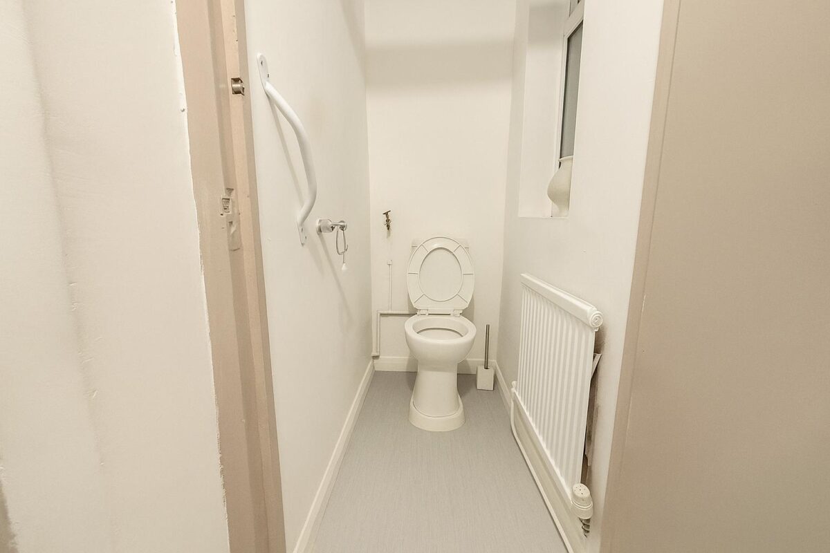 3 Bedroom House To Let - HP13