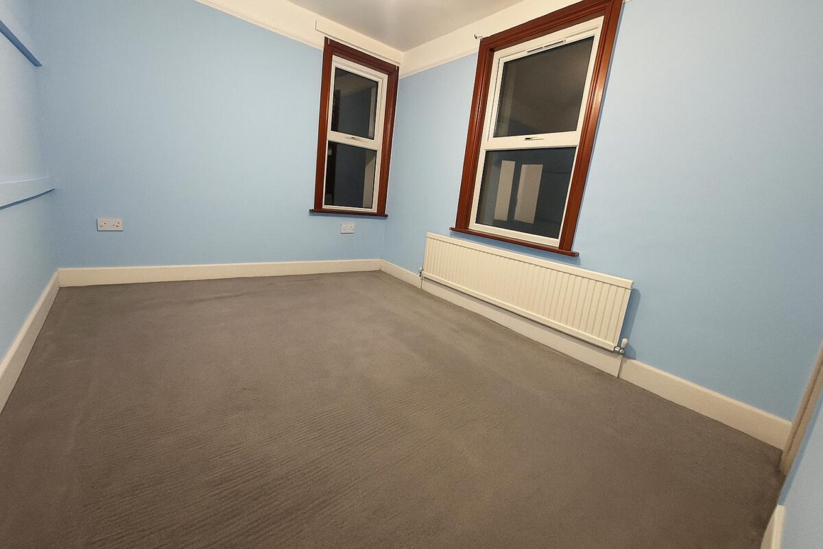 3 Bedroom House To Let - HP13