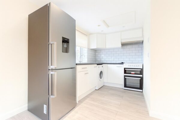 1 Bedroom Flat To Let - HP12