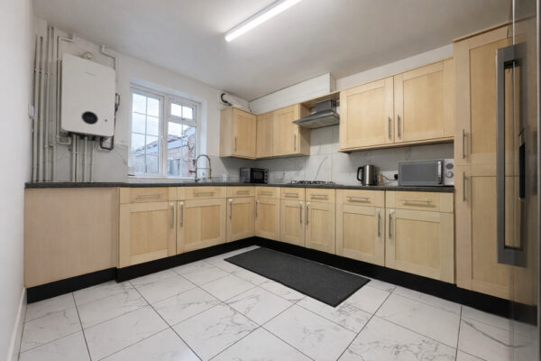 3 Bedroom House To Let - HP12