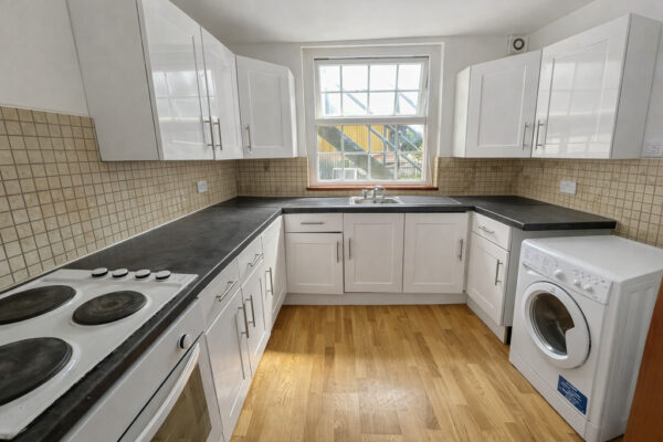 1/2 Bedroom Flat To Let - High Wycombe