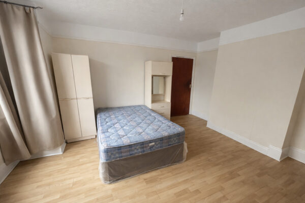 1/2 Bedroom Flat To Let - High Wycombe