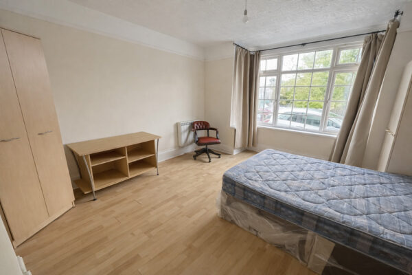1/2 Bedroom Flat To Let - High Wycombe