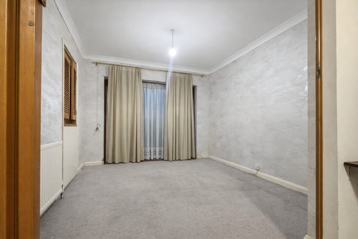 3 Bedroom House To Let - HP11