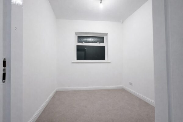 3 Bedroom House To Let - B69