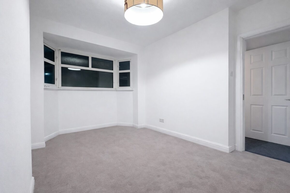 3 Bedroom House To Let - B69