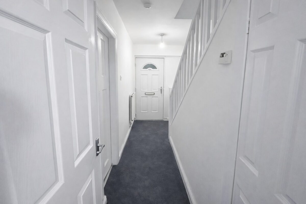 3 Bedroom House To Let - B69