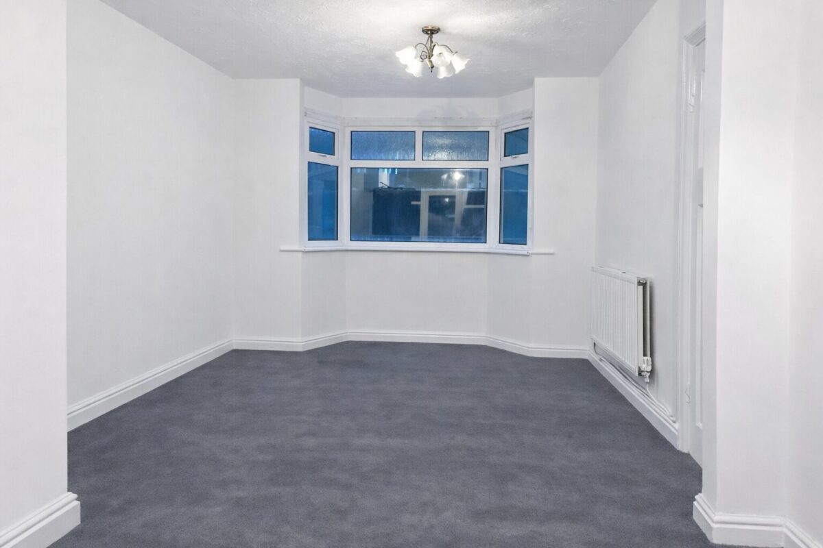 3 Bedroom House To Let - B69