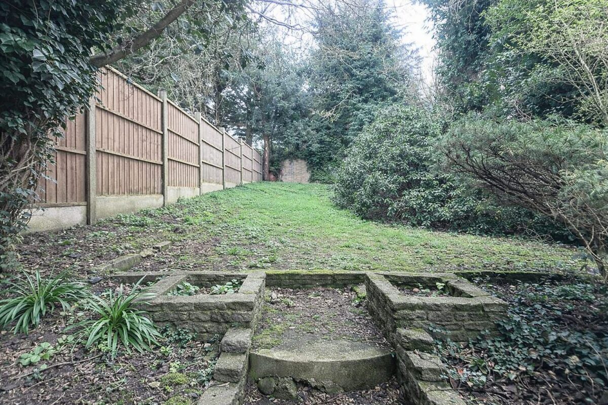 4 Bedroom Student House To Let - HP13