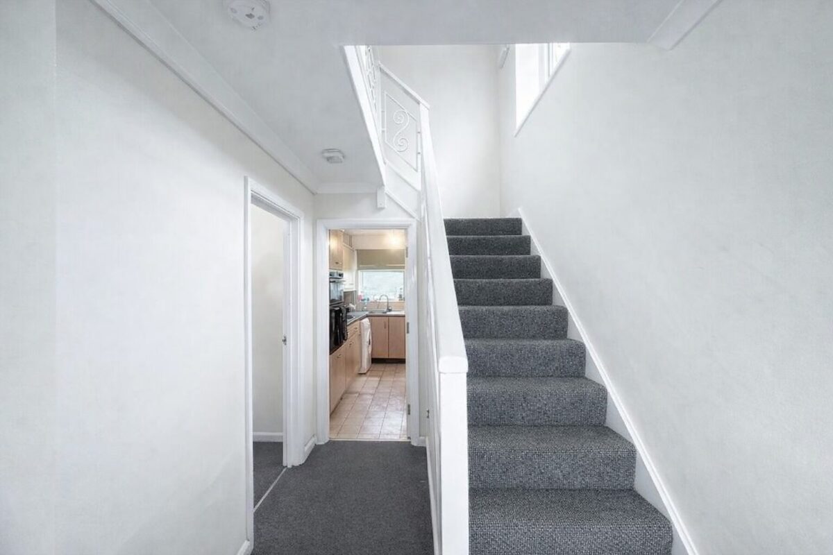 4 Bedroom Student House To Let - HP13