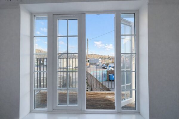 2 Bedroom Flat To Let - HP11