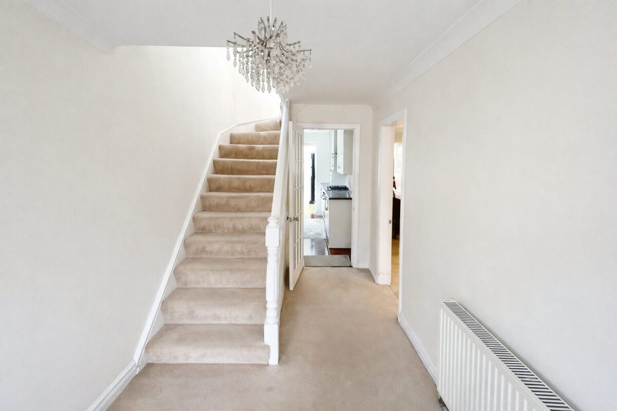 4 Bedroom House To Let - HP13