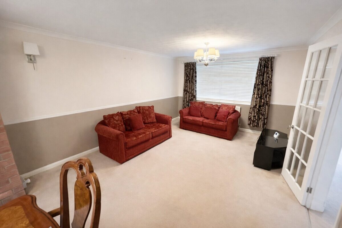 4 Bedroom House To Let - HP13