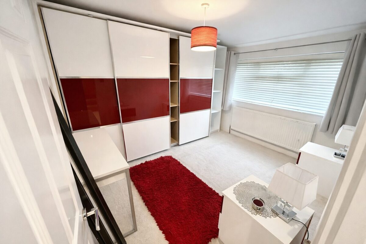 4 Bedroom House To Let - HP13