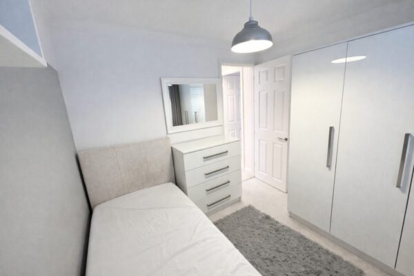 4 Bedroom House To Let - HP13