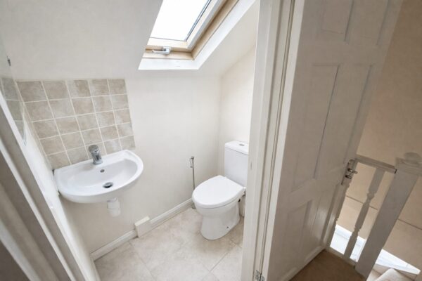 4 Bedroom House To Let - HP13