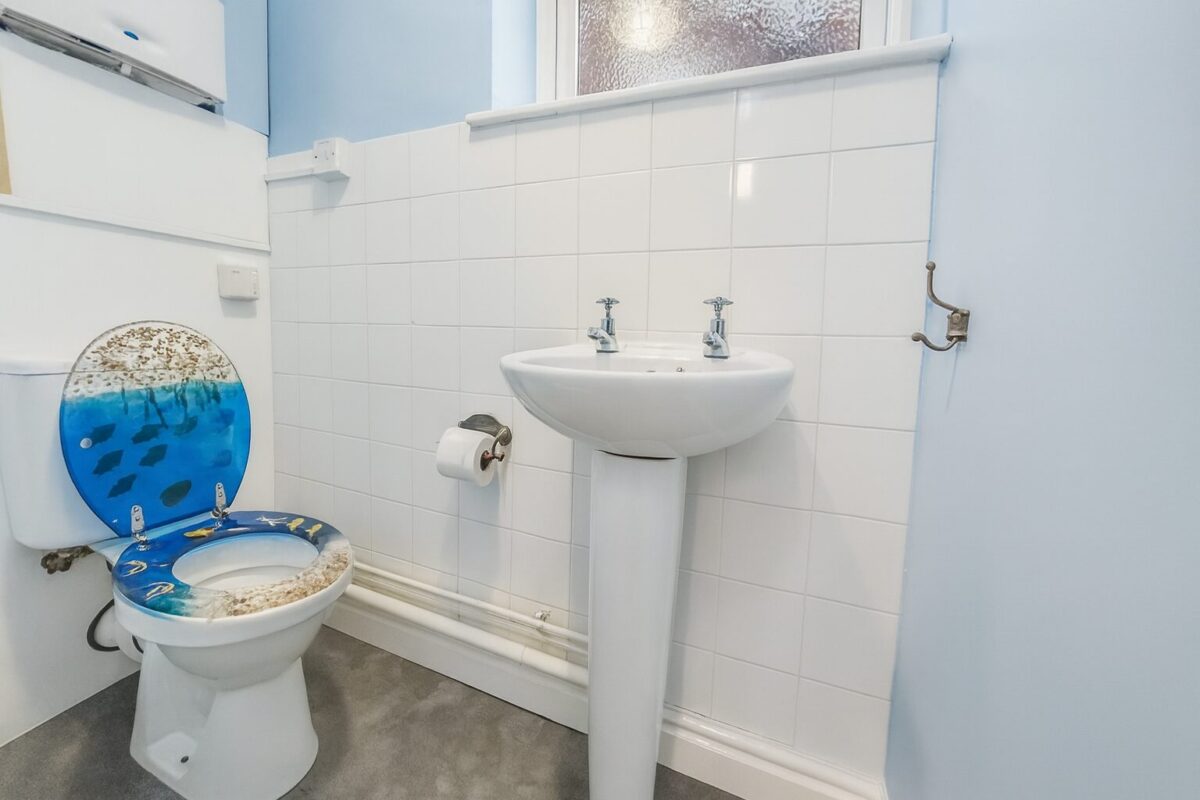 4 Bedroom House To Let - HP12