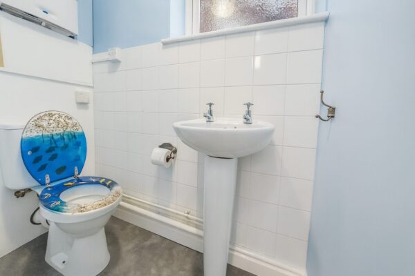 4 Bedroom House To Let - HP12