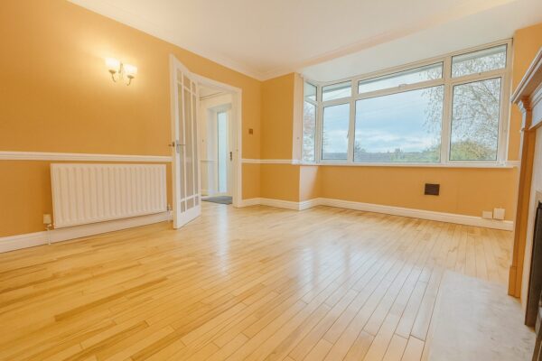 4 Bedroom House To Let - HP12